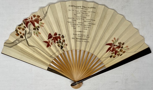 「香取丸　第62回航海　船長主催茶話会メニュー表（1935年9月16日（月）」（扇子型メニュー表）